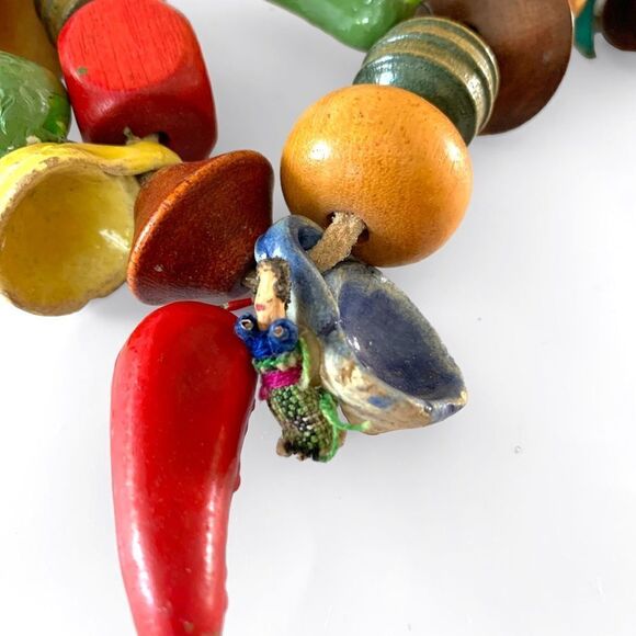 Vintage Mexican Folk Art Clay Wood Necklace - Picture 4 of 9